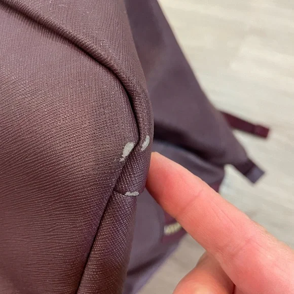 LULULEMON Wine Burgundy Duffle Gym Tote Bag. - Picture 14 of 15